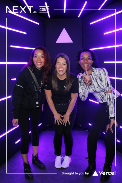 VERCEL – VOGUE BOOTH