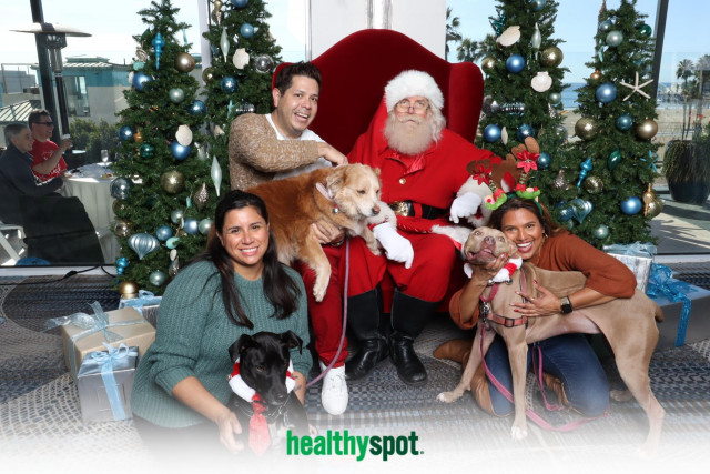 Healthyspot Brunch With Santa Paws