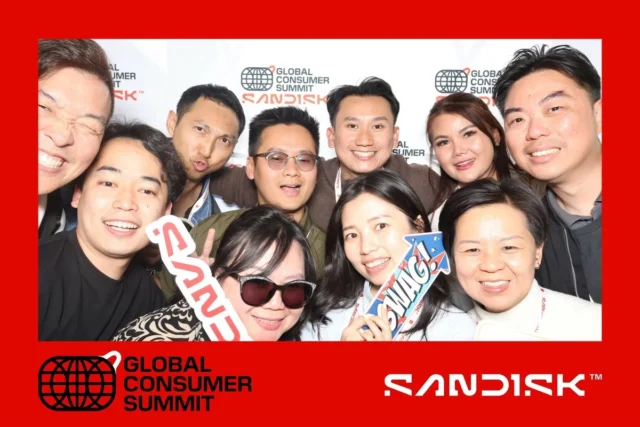 Somewhere between networking and not networking! @sandisk 😎

Another look at Sandisk Global Consumer Summit, glad we got to be part of it! 

#SanDisk #SanDiskGlobalConsumerSummit #GlobalConsumerSummit #ConsumerTechnology #TechEvents CorporateEventExperience ConferencePhotoBooth ExperientialEvents