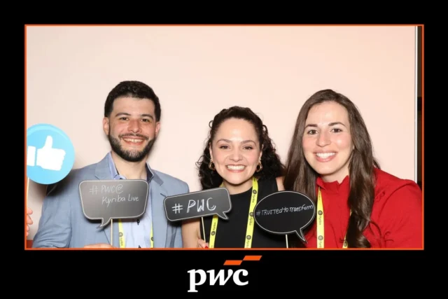 The KPI? Smiles per minute! KyribaLive with @pwcus 

See how we bring conferences, trade shows, and corporate events to life. Explore our custom experiences on our website!

#AttendeeExperience #ConferencePlanning #NetworkingEvents #CorporateEventServices PWC Kande Photo Booths